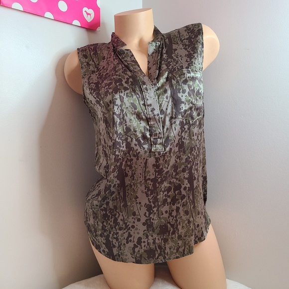 Theory 100% Silk Camouflage Sleeveless Top Size Small - Picture 1 of 6